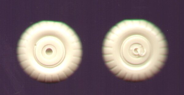 Messerschmitt BF110C/D Radial tread Wheel set SC3212