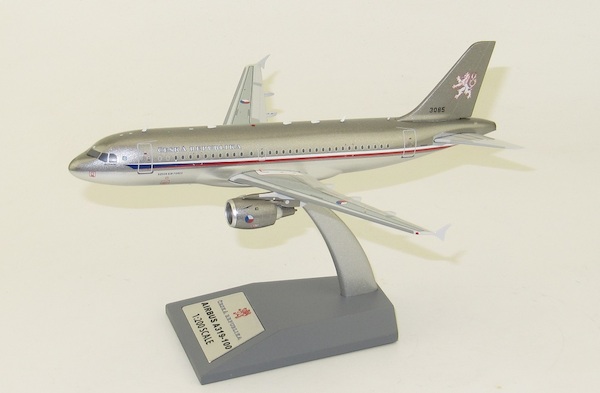 Airbus A319-115CJ Czech Air Force 3085 With Stand IF319CZECH0519