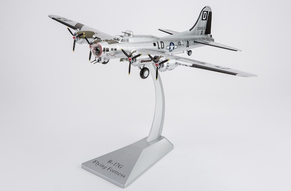 B17G Flying Fortress USAAF The Bloody 100th BG 418th BS 43-38525 Miss Conduct RAF Thorpe Abbots England 1944 AF1-0110C