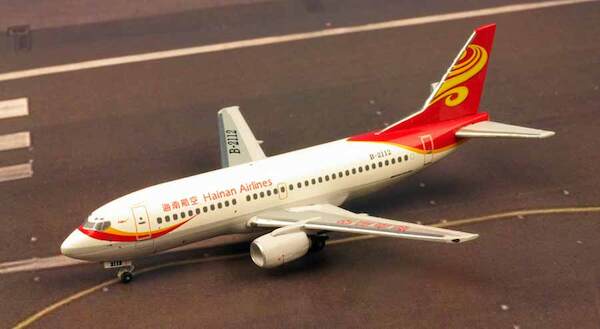 B737-300 (Hainan Airlines) B-2112 AC1307