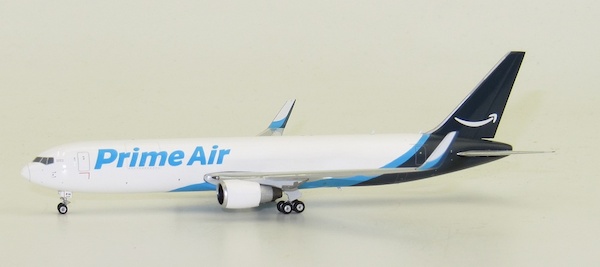 B767-300ER (Amazon Prime Air) N1381A 04272