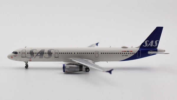 Airbus A321-200 SAS Scandinavian Airlines OY-KBH 13005