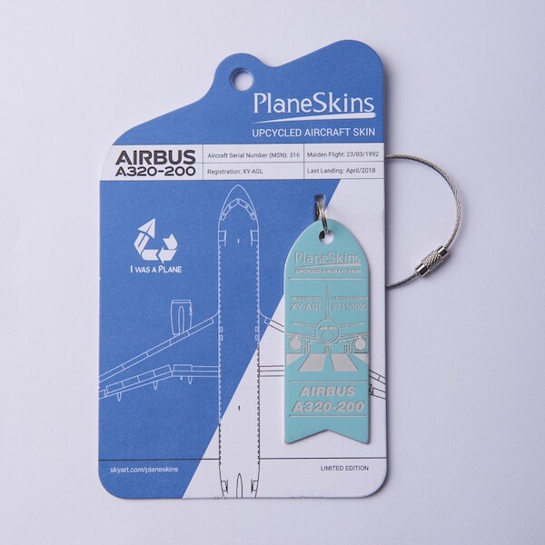 Keychain made of real aircraft skin: Airbus A320-200 XY-AGL Turquoise PS-A320-KT-0001T