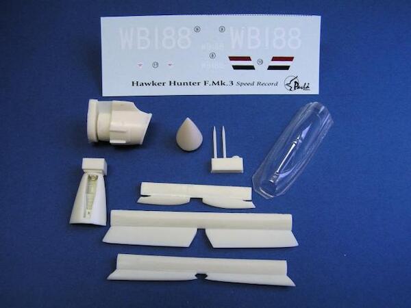 Hawker Hunter F.Mk3 with vacu canopy and decal sheet (Revell) U72-89