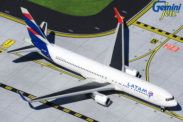 Boeing 767-300ER LATAM CC-CWV GJLAN1849