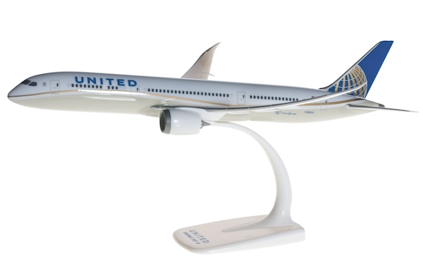 United 'Post Merger Livery' B787-900 1:400 N38950 Die-cast Airplane Model 