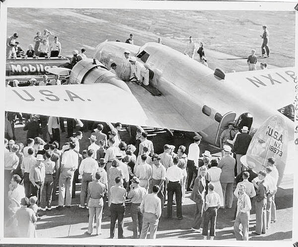 Lockheed 14 Super Electra (NX18973 : Sky Zephyr, Howard Hughes) CPl14HH