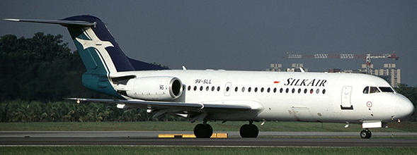 Fokker 70 Silkair 9V-SLL With Stand EW2F70001