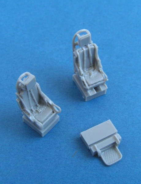 F89 D/J Scorpion pilot + operatorīs seats S72085