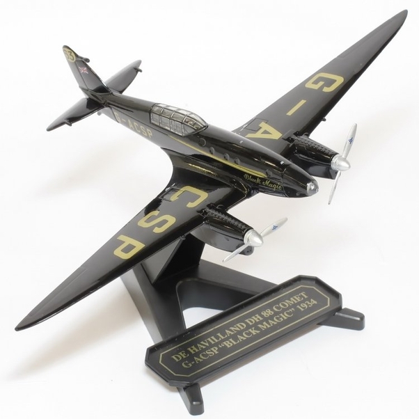 DH88 Comet (G-ACSP Black Magic) 72COM001