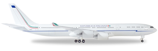 A340-500 (Italian Air Force, 31° Stormo, Ciampino AB) I-TALY 530385