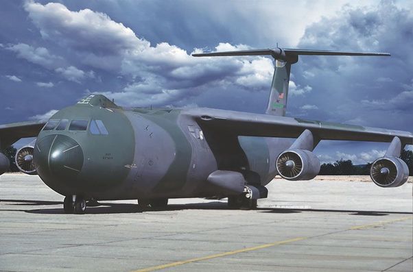 Lockheed C-141B Starlifter 331
