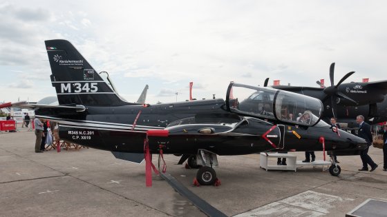 Aermacchi M345 CM7223