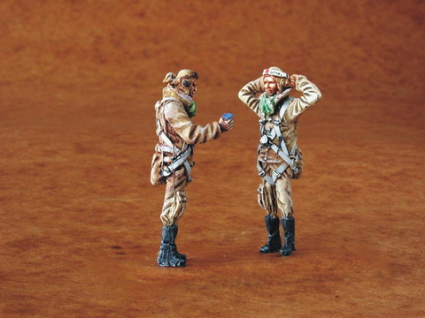Japanese Kamikaze Pilots WW2 (2 figures) F48089
