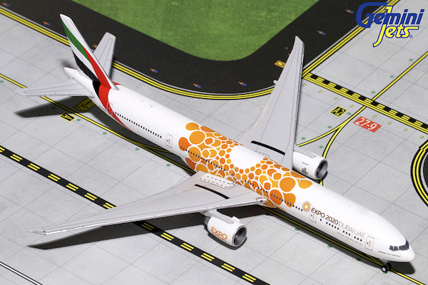 B777-300ER (Emirates