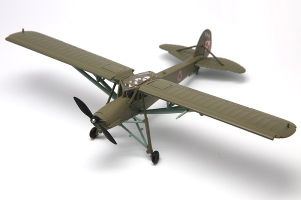 Fieseler Fi156 Storch (ZKR, 9. Independent Liason Aviation Flight, Polish Air Force 1948) FA724011