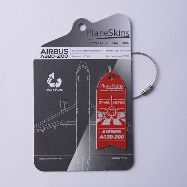 Keychain made of real aircraft skin: Airbus A320-200 XY-AGL Red S-A320-KT-0001R