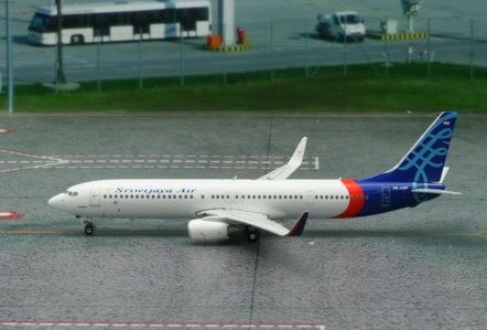 B737-900 (Sriwijaya) PK-CMP 11214