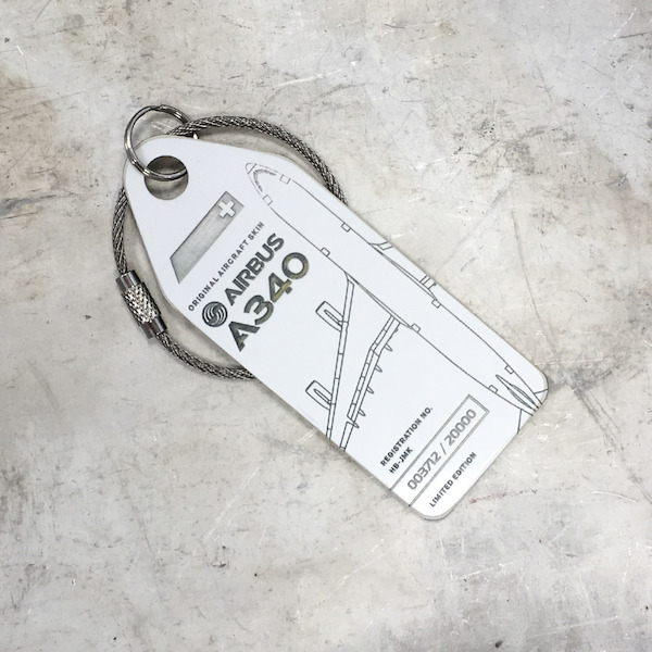 Keychain made of real aircraft skin: A340 HB-JMK (Swiss) 4260411670476W