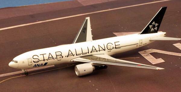 B777-200 (ANA