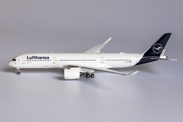 Airbus A350-900 Lufthansa D-AIXQ 39020