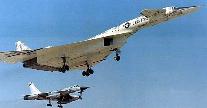 North American XB70 Valkyrie (plus bonus models of three North American planes) AA-4007