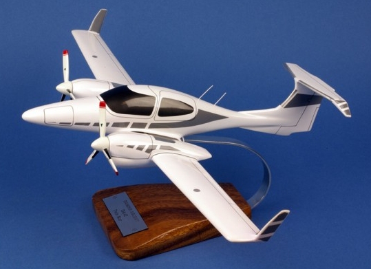 Diamond 42 Twin Star VF165