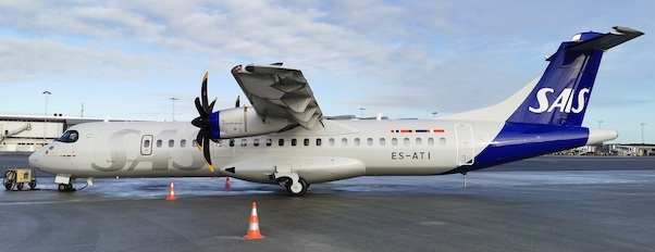 ATR72-600 SAS, Scandinavian Airlines / Nordica ES-ATI With Stand XX2421