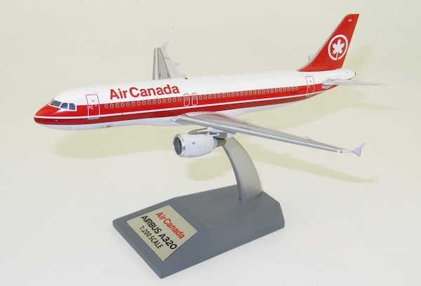 A320 (Air Canada) C-FDQQ With Stand B-320-AC-01