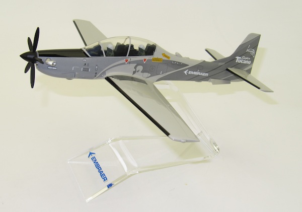 Super Tucano Embraer Defense & Security LUPA038
