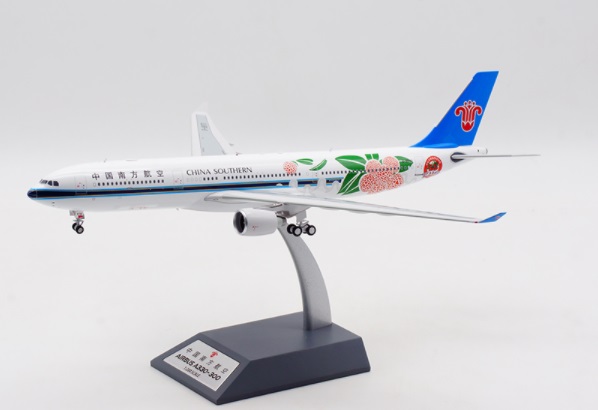 Airbus A330-300 China Southern Airlines B-8870 With Stand AV2030