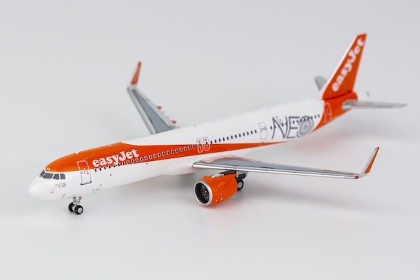 Airbus A321neo EasyJet G-UZMA 13021