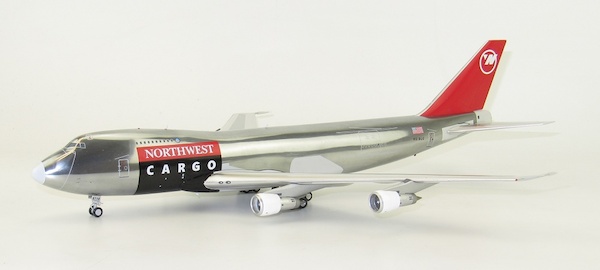 B747-200F (Northwest Airlines Cargo) N618US With Stand B-NW-747-001P