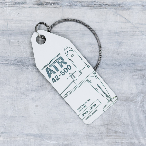 Keychain made of real aircraft skin: ATR42-500 HK-4748 Satina (white) HK-4748 WHITE