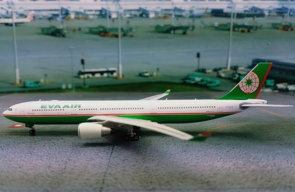 A330-300 (Eva Air) B-16335 11272