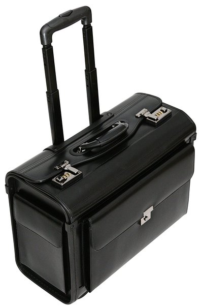 pilot case on wheels