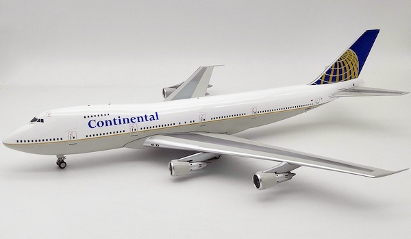 B747-200 (Continental Airlines) N33021 With Stand IF742CO1218