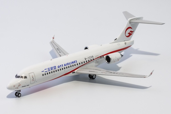 ARJ21-700 OTT Airlines B-123A 20102