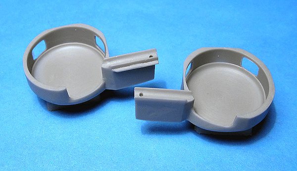 Suchoi Su2 wheel wells (Zvezda) VDS48080
