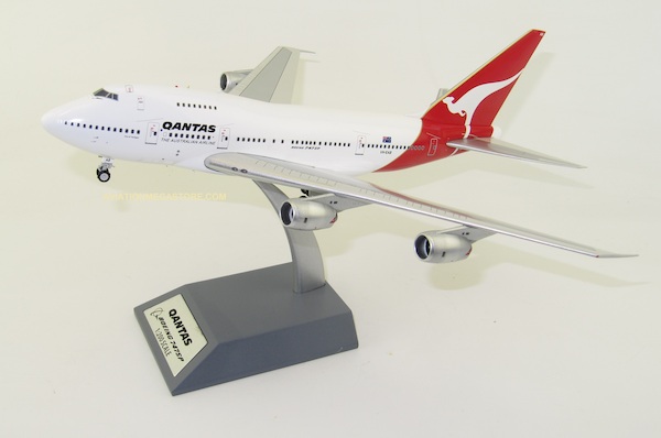 Boeing 747SP Qantas VH-EAB IF747SPQFA0820