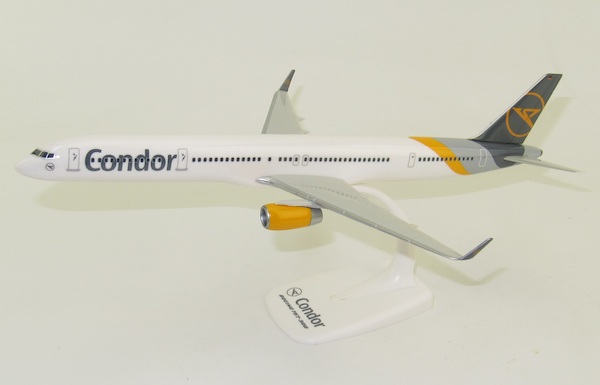Boeing 757-300 Condor 220624