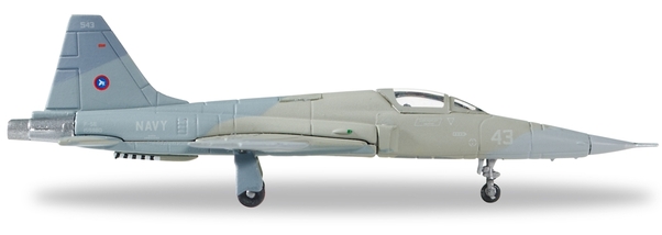 F5E Tiger II (US Navy, TOP-GUN, NAS Miramar - “Heater VSR color scheme”) 558099