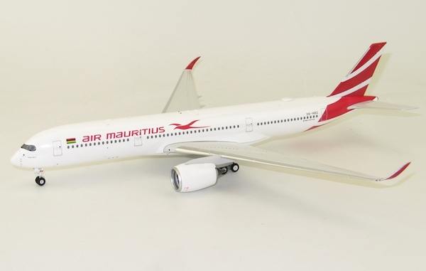 Airbus A350-900 Air Mauritius 3B-NBQ 20173A