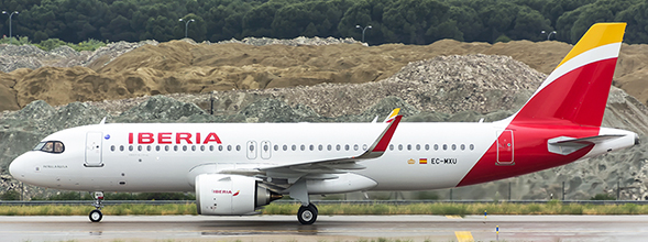A320neo (Iberia) EC-MXU With Stand XX2082