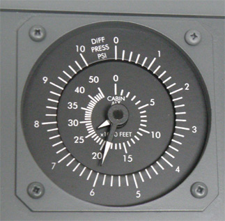 B737 Differencial pressure gauge with servo motors. GAUOVH3