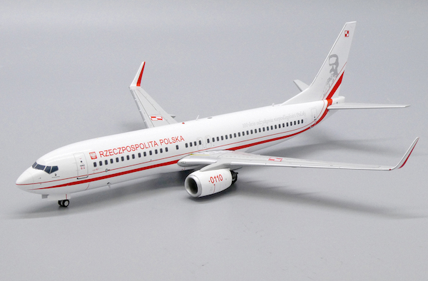 Boeing 737-800 Polish Air Force 0110 With Stand Rzeczpospolita Polska LH2245