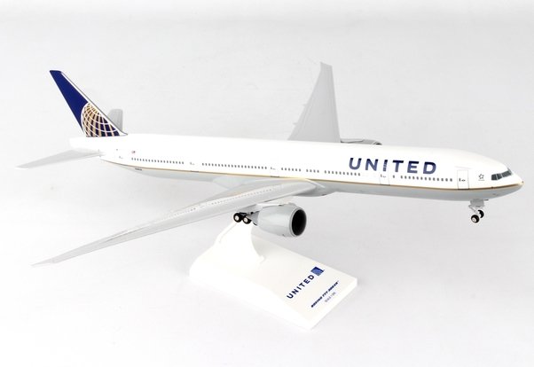 Boeing B777-300ER United SKR900