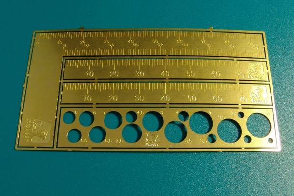Square, rulers and circle templates HQT006