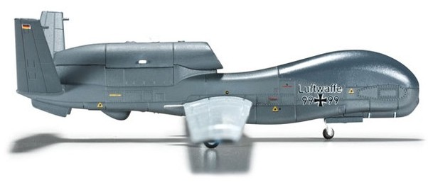 Northrop Grumman RQ-48 Global Hawk (Luftwaffe) 555340