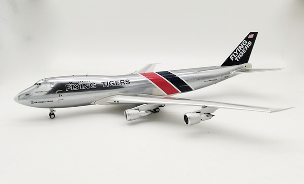 Boeing 747-249F/SCD Flying Tigers N810FT with stand POLISHED IF742FT0221P